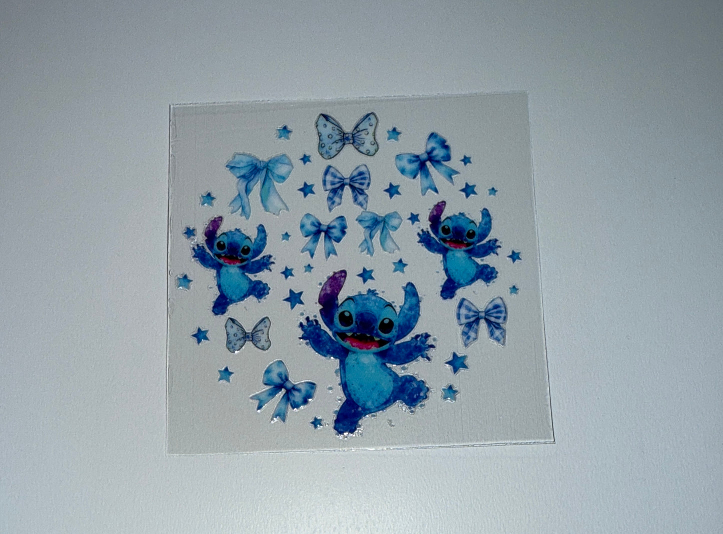 Bow Blue Guy - Circle Ornament Decal